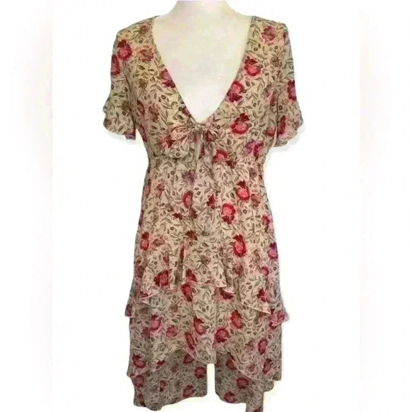 NWT Nasty Gal Dress Women’s Floral Hi Lo Mini Dress. Size 6 - Picture 1 of 12